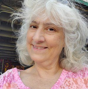 Meet your Posher, Becky